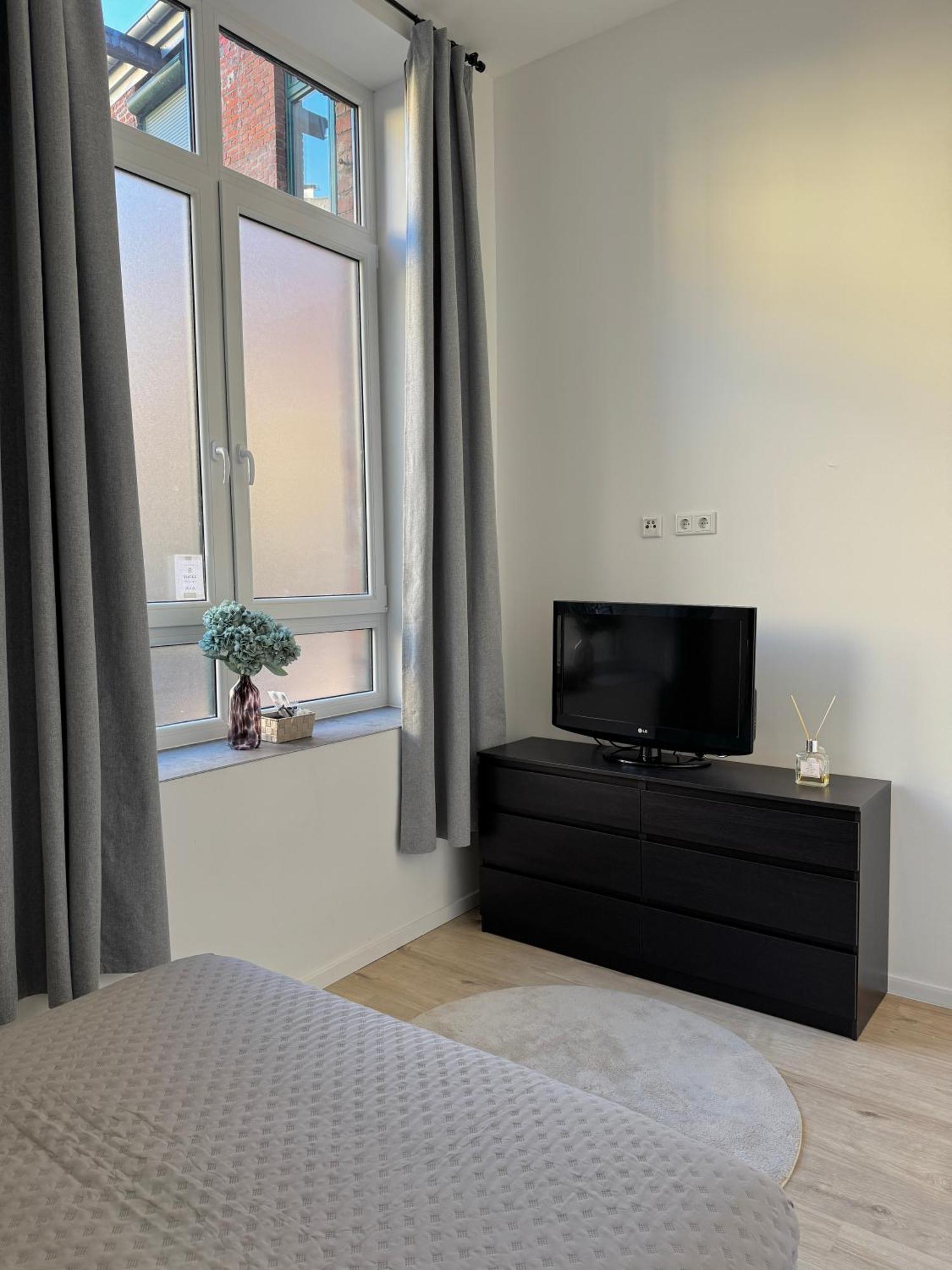 Heaven Homes - Doppelzimmer Mit Eigenem Bad Düsseldorf Exteriér fotografie