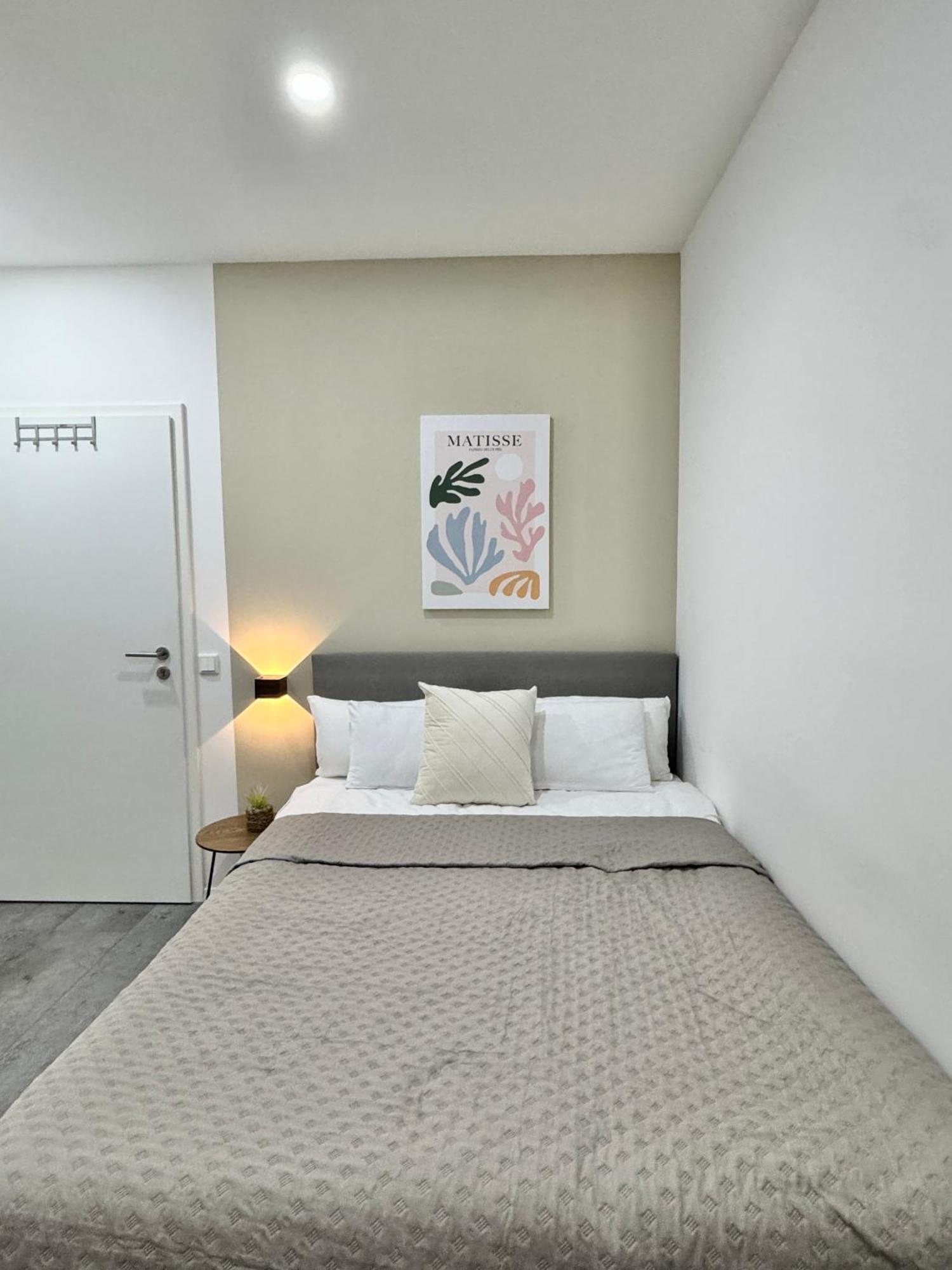 Heaven Homes - Doppelzimmer Mit Eigenem Bad Düsseldorf Exteriér fotografie