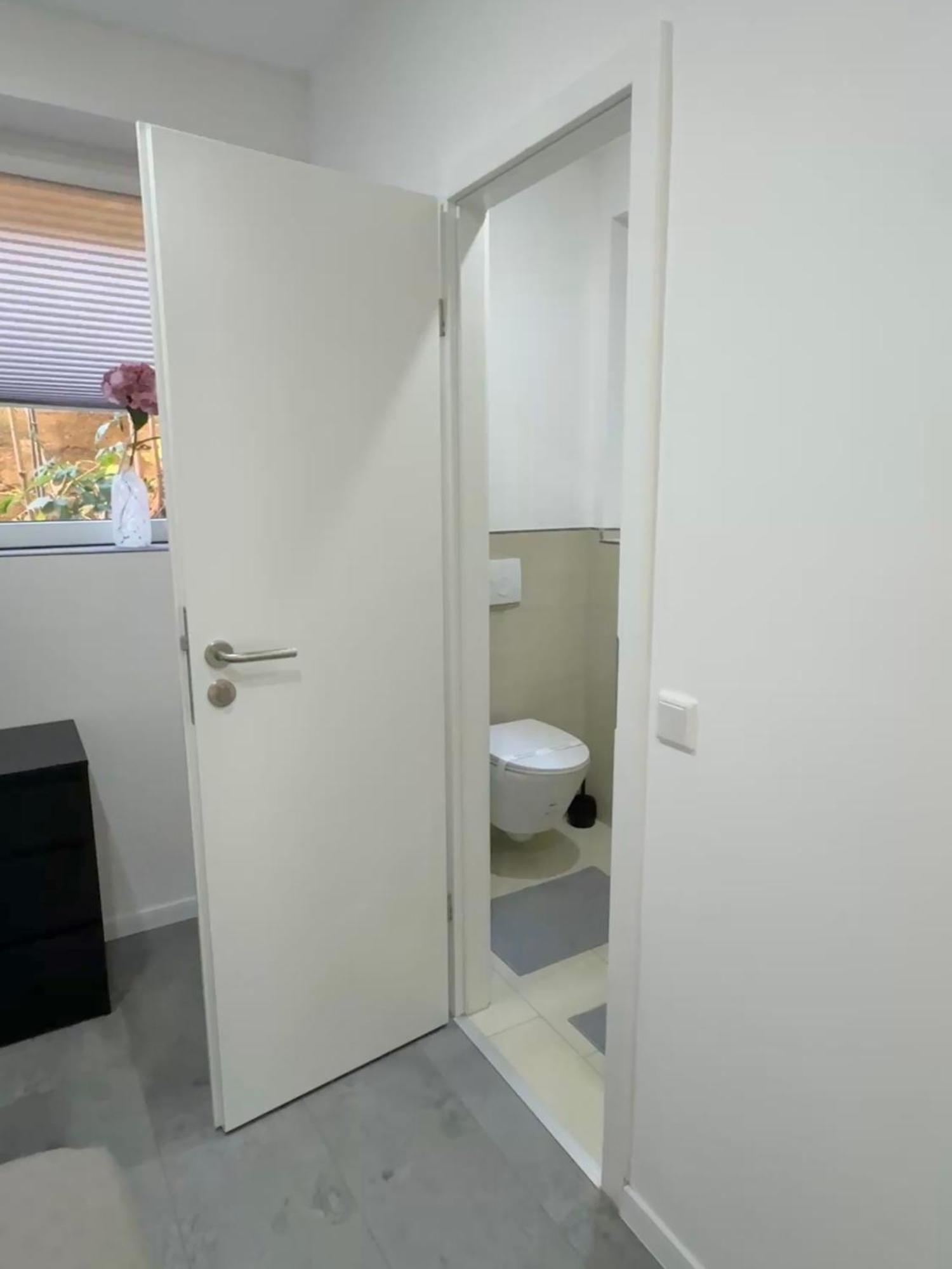 Heaven Homes - Doppelzimmer Mit Eigenem Bad Düsseldorf Exteriér fotografie